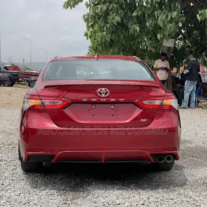 Toyota Camry 2019 Red