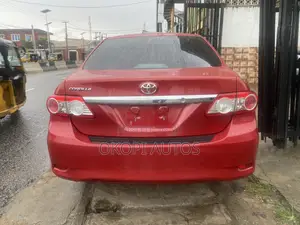 Toyota Corolla 2013 Red
