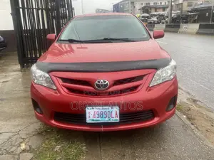 Toyota Corolla 2013 Red