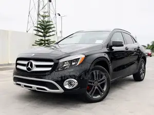 Mercedes-Benz GLA 250 2015 Black