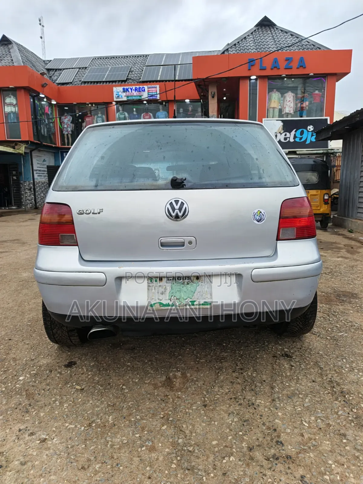 Volkswagen Golf 2004 Silver