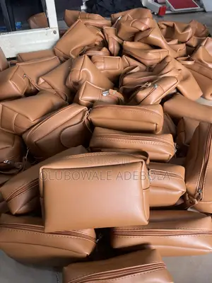 Box Cosmetic Purse