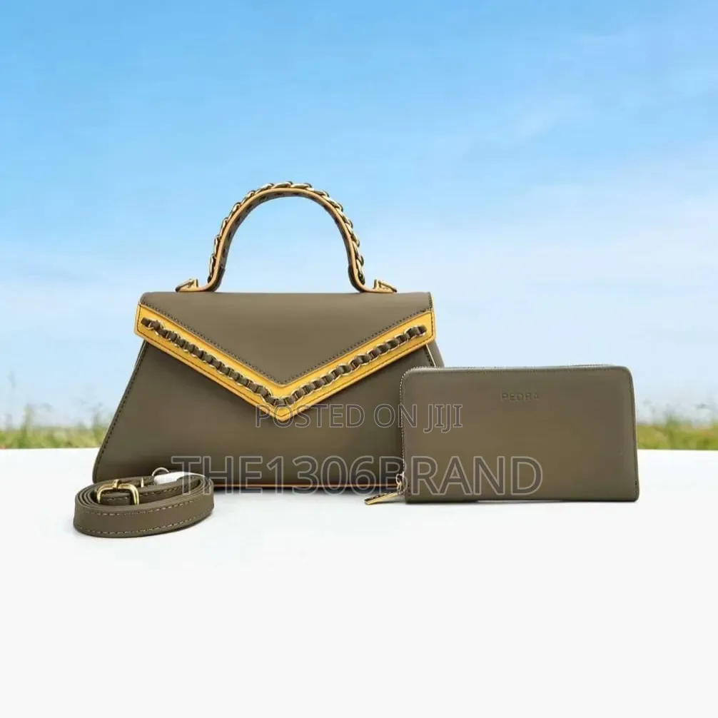 Pedra Handbag