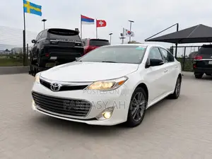 Toyota Avalon XLE 4dr Sedan (3.5L 6cyl 6A) 2014 White