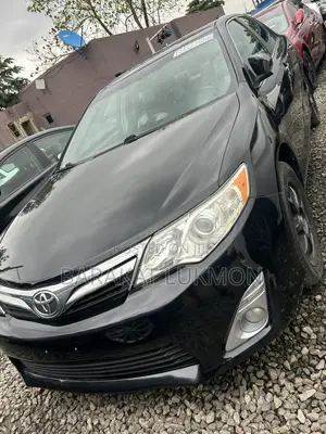 Toyota Camry XLE V6 4dr Sedan (3.5L 6cyl 6A) 2012 Black