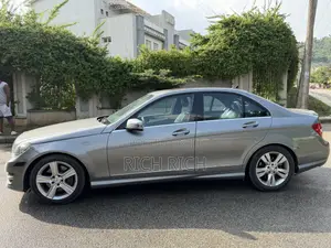 Mercedes-Benz C300 Luxury 4Matic Sedan AWD (3.5L 6cyl 7A) 2014 Gray