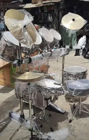 High Quality Yamaha 7 Set Dem Drums