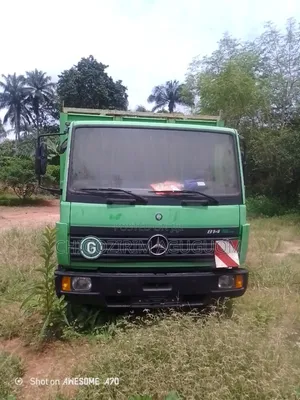 Mercedes-Benz 814