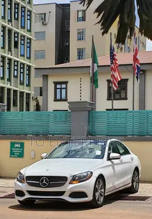 Mercedes-Benz C300 2016 White
