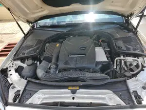 Mercedes-Benz C300 2016 White