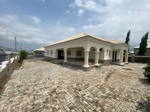 3bdrm Bungalow in Oil Spring Estate, Lugbe District for rent