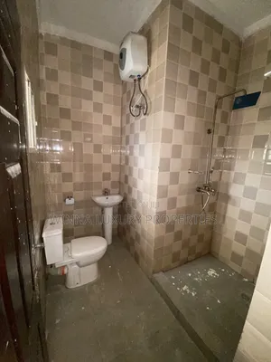 3bdrm Bungalow in Oil Spring Estate, Lugbe District for rent