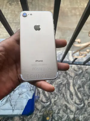 Apple iPhone 7 128 GB Gold
