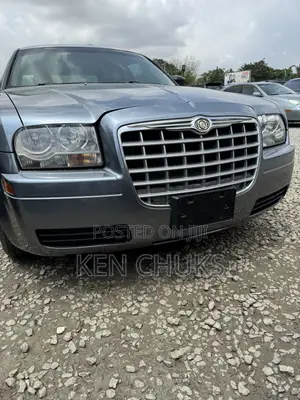 Chrysler 300 2008 Gray