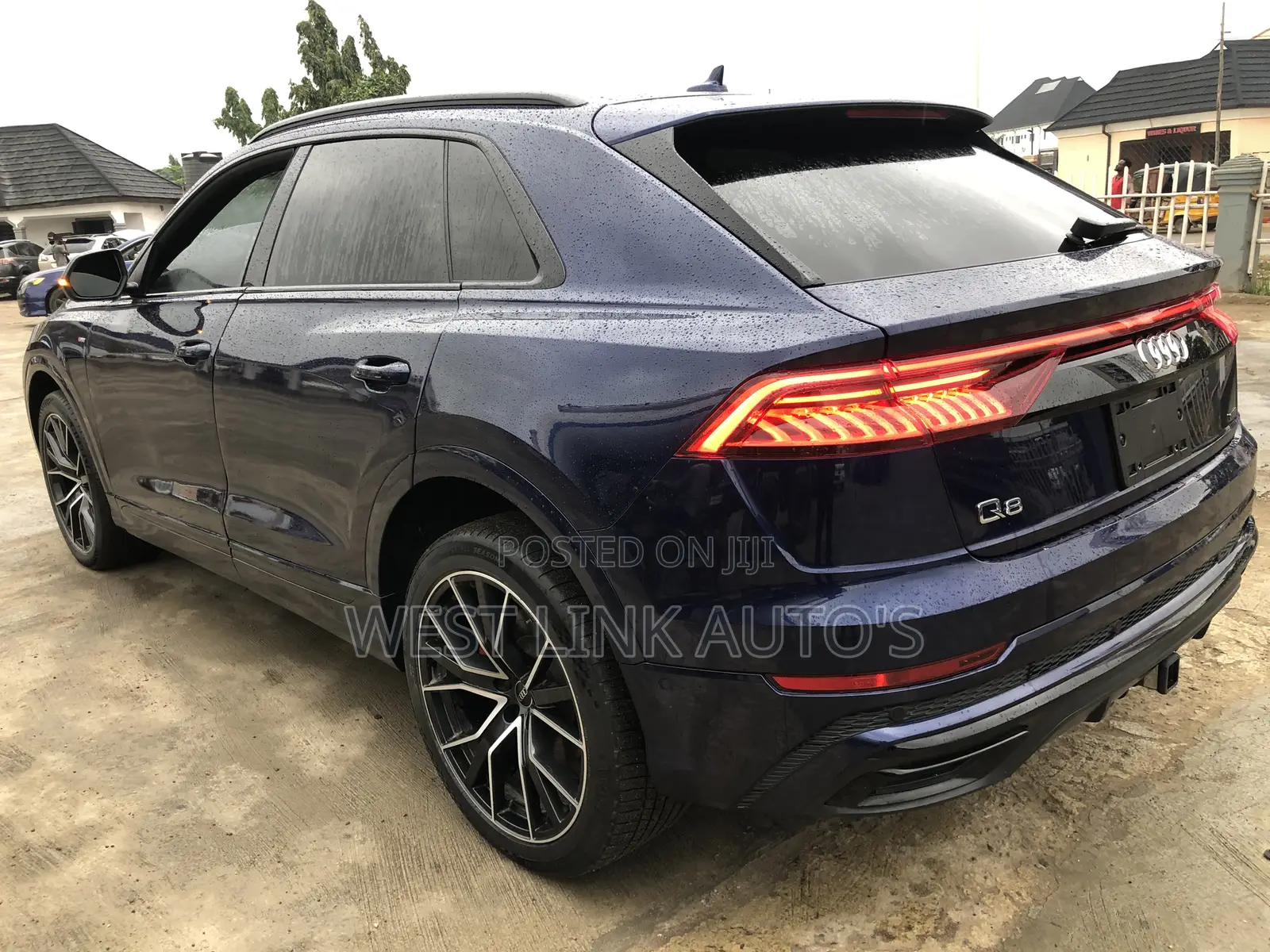Audi Q8 2022 Blue