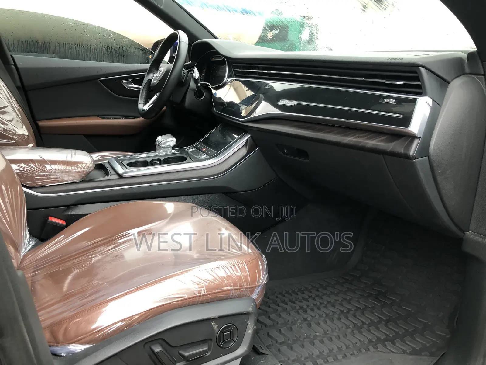 Audi Q8 2022 Blue