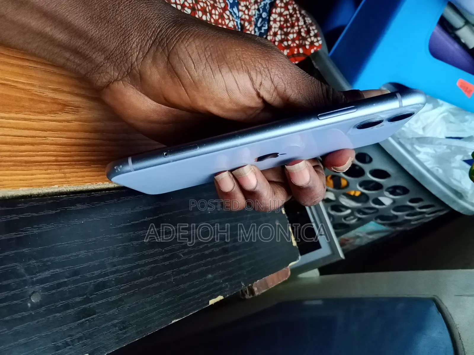 Apple iPhone 11 64 GB Gray