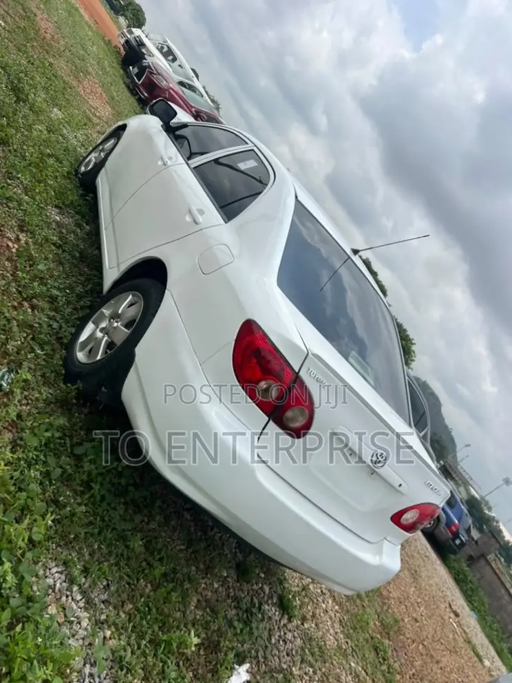 Toyota Corolla 2006 White