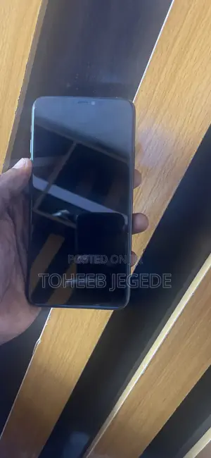Apple iPhone 11 Pro Max 64 GB