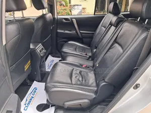 Toyota Highlander Sport 2010 Silver