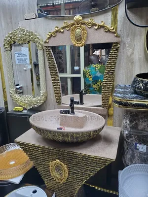 Excutve Luxury Cabinet for Masters