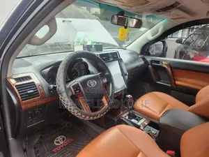 Toyota Land Cruiser Prado 2013 Black