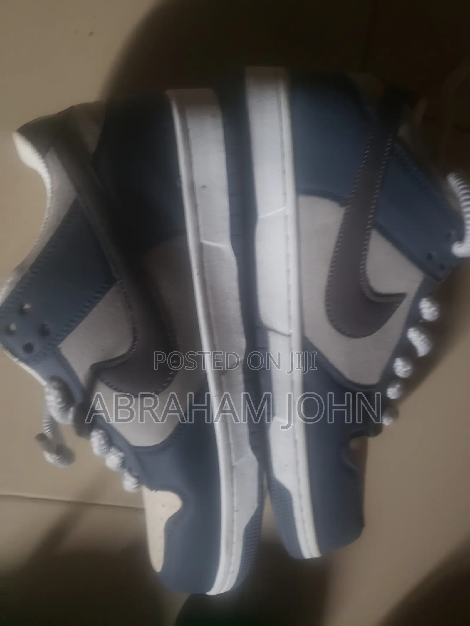 Clean Sneakers