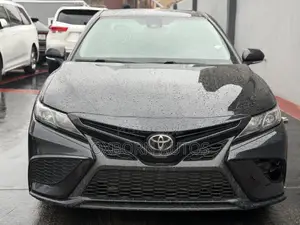 Toyota Camry SE 2022 Black