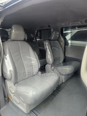Toyota Sienna 2014 Gray