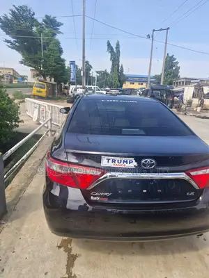 Toyota Camry LE 4dr Sedan (2.5L 4cyl 6A) 2015 Green
