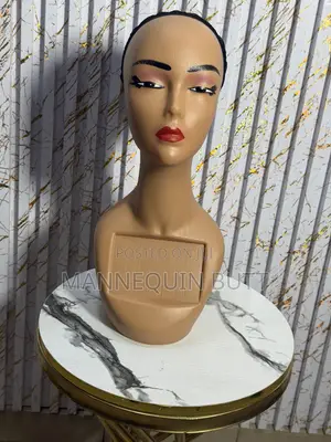Mannequin Head