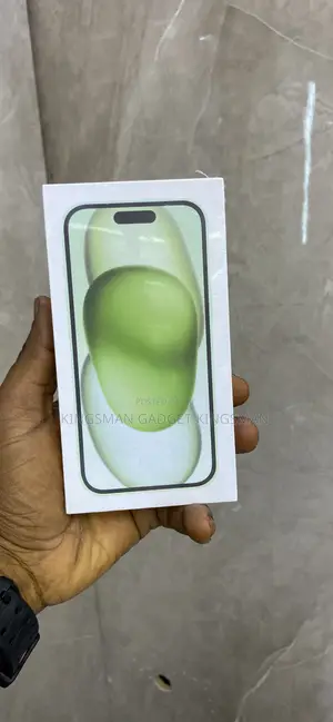 New Apple iPhone 15 256 GB Green