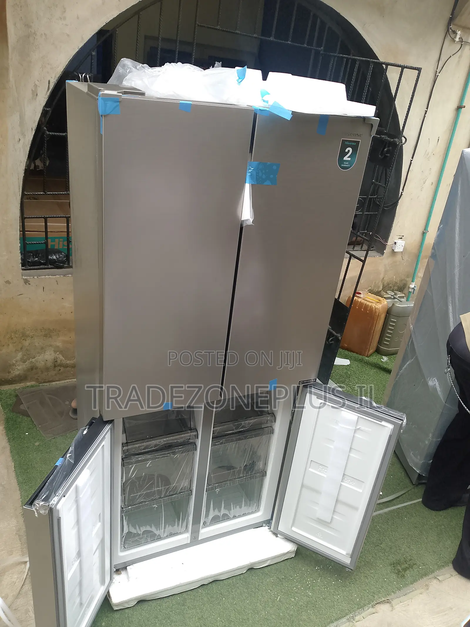 Sleek Design RQ-54WC Refrigerator