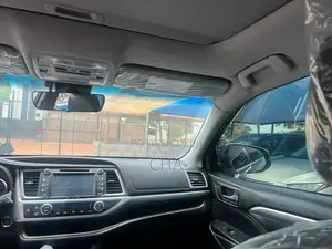 Toyota Highlander Limited Platinum 2019 Gray