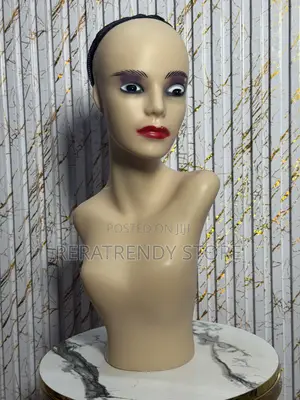 Mannequin Head