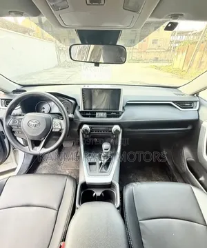 Toyota RAV4 2021 Black