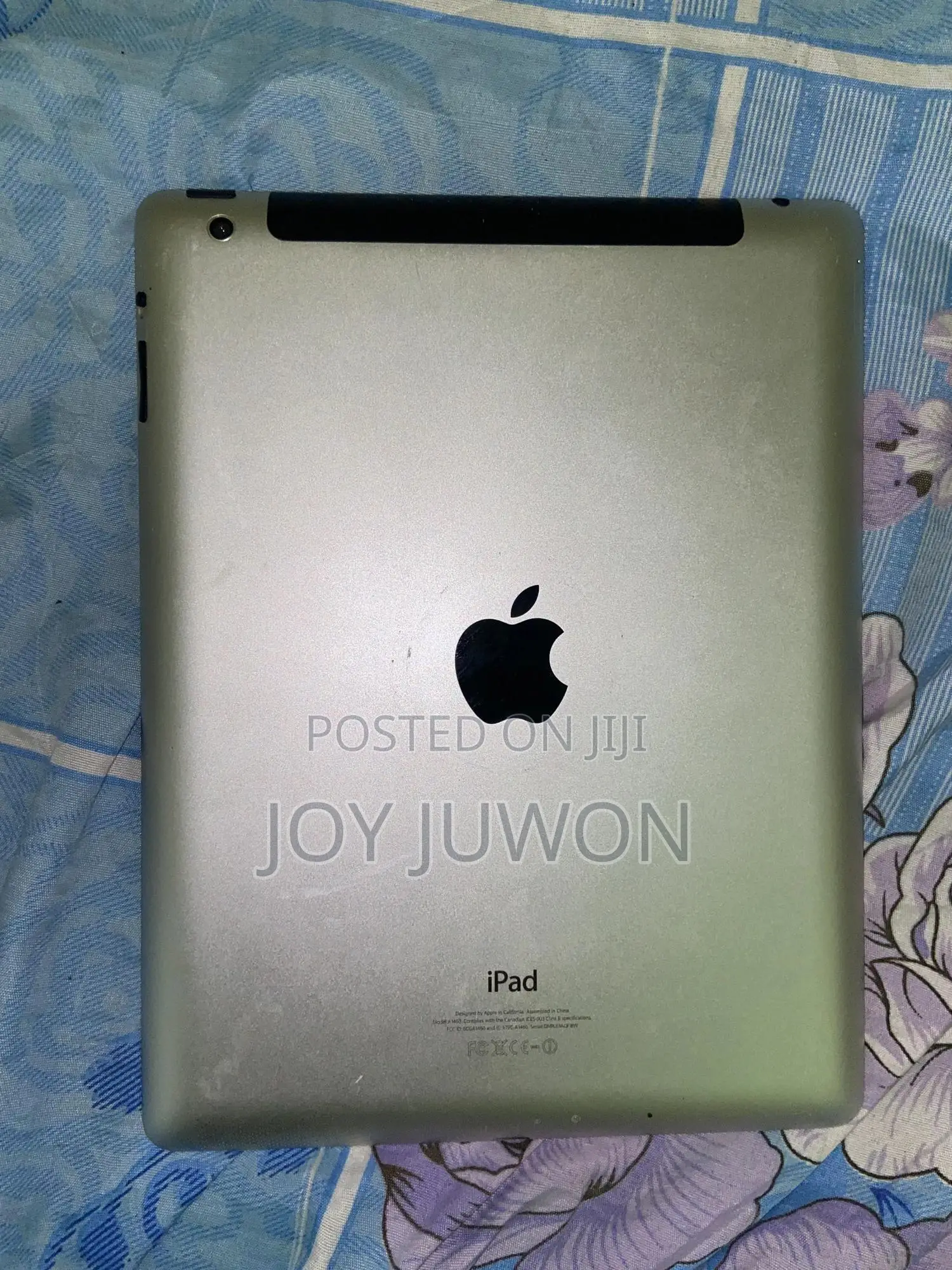 Apple iPad 4 Wi-Fi + Cellular 32 GB Gray