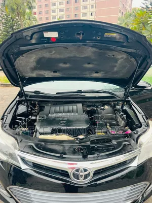 Toyota Avalon XLE Sedar FWD (3.5L 6cyl 6A) 2013 Black