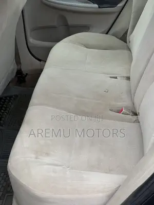 Toyota Corolla 2011 Gray
