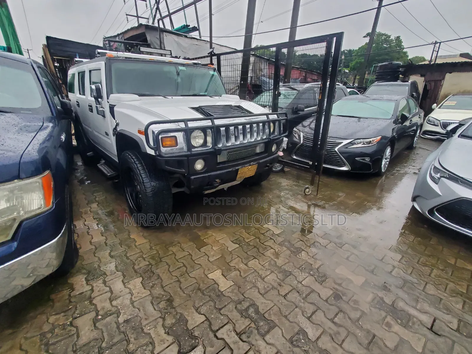 Hummer H2 2005 White