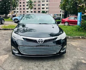 Toyota Avalon XLE Sedar FWD (3.5L 6cyl 6A) 2013 Black