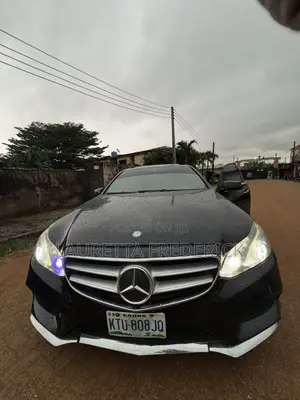 Mercedes-Benz E350 Base 4Matic Sedan AWD (3.5L 6cyl 7A) 2010 Black