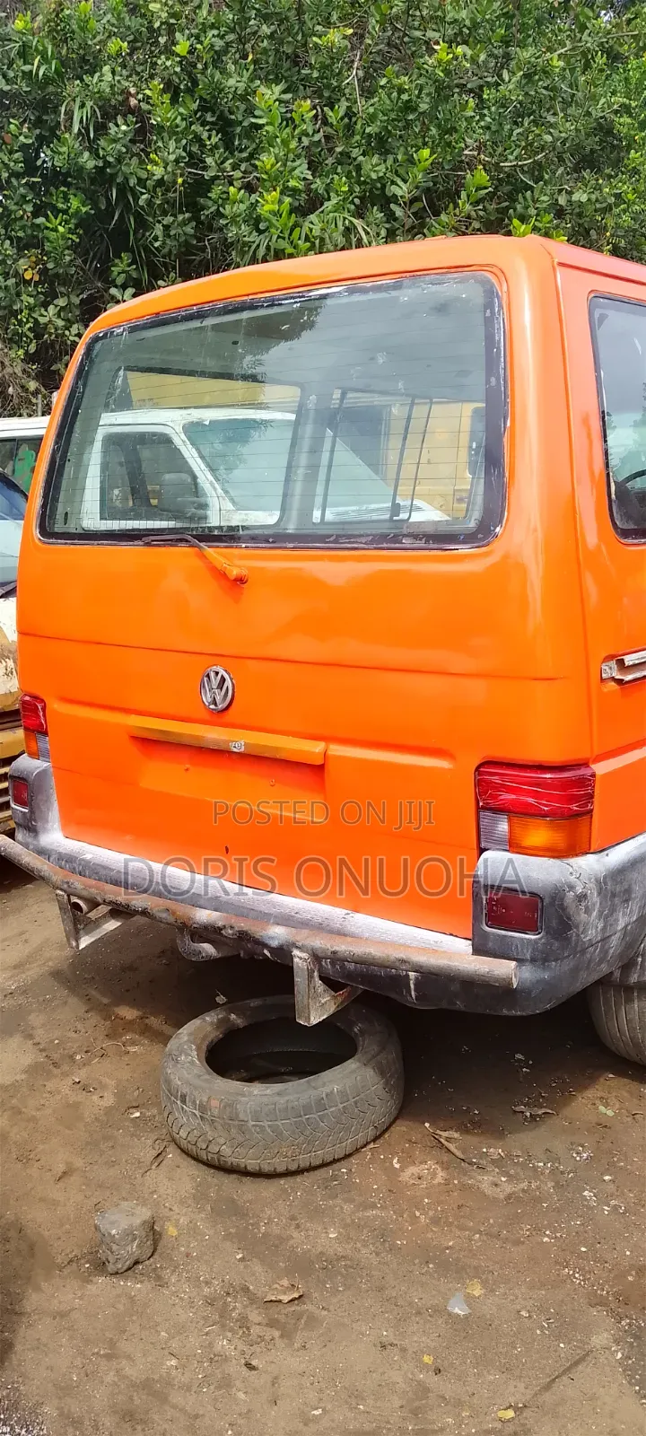 Volkswagen Transporter 2024 Orange