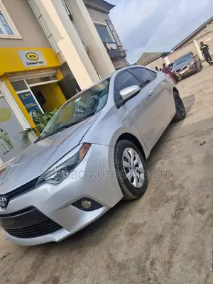 Toyota Corolla L 4dr Sedan (1.8L 4cyl 4A) 2015 Silver