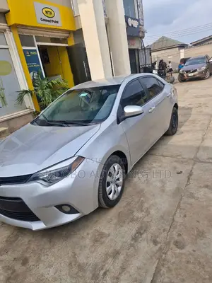 Toyota Corolla L 4dr Sedan (1.8L 4cyl 4A) 2015 Silver
