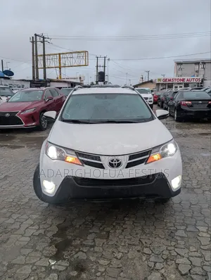 Toyota RAV4 2014 White