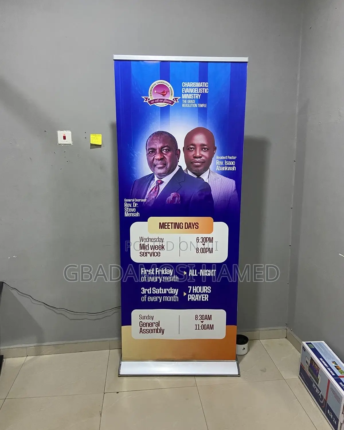 Roll Up Stand