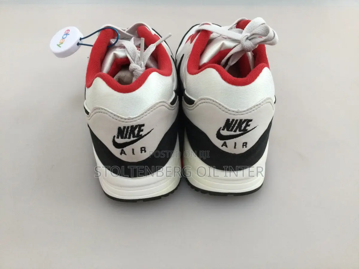 Nike Air Max Light