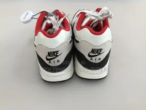 Nike Air Max Light