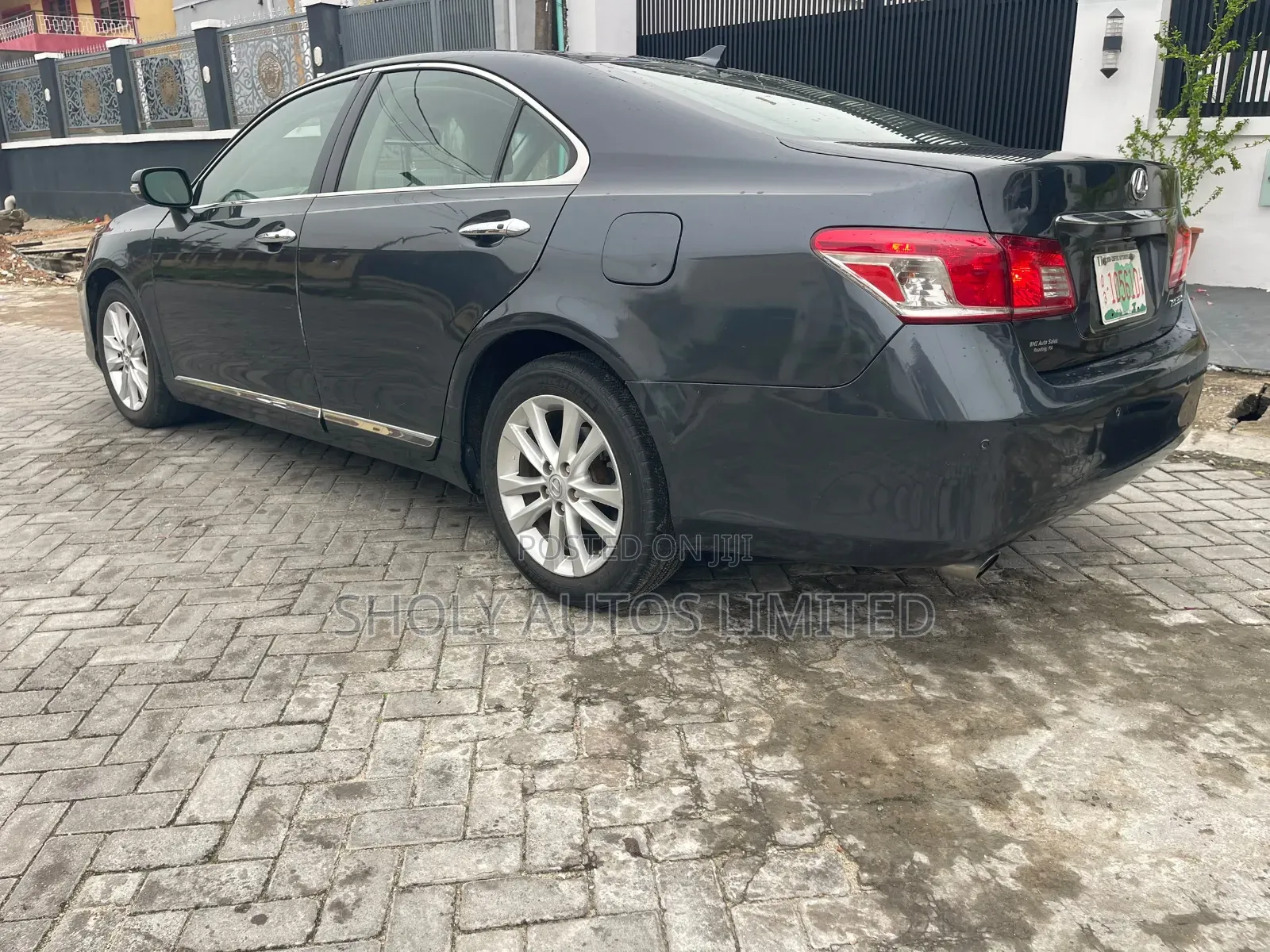 Lexus ES 350 2011 Gray
